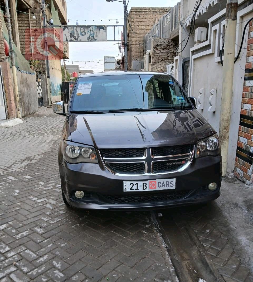 دودج جراند كارافان